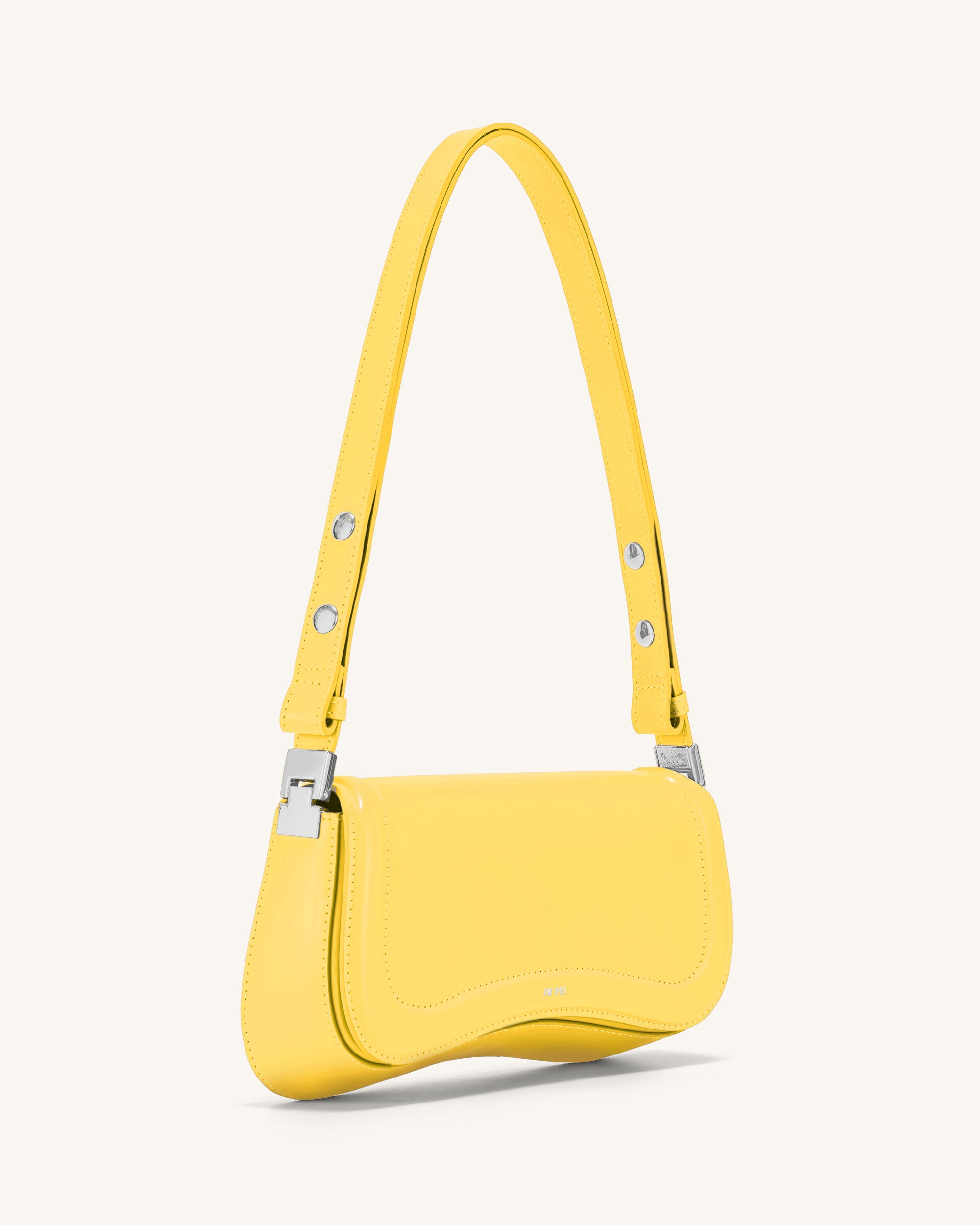 What To Wear With A Yellow Handbag - Zatchels' Style Guide