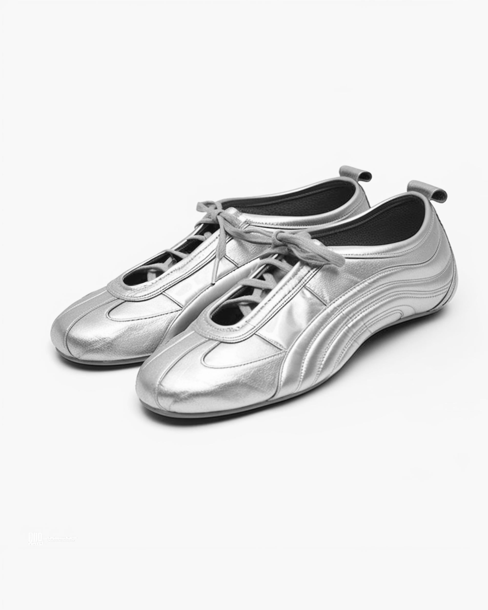 Ferne Streamlined Lustrous Sneakers Silver